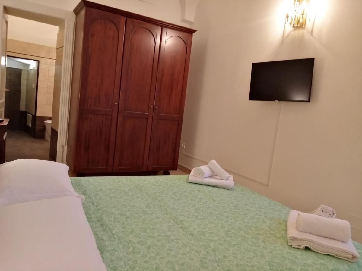 莱切Dimora Storica Le Perle住宿加早餐旅馆 外观 照片