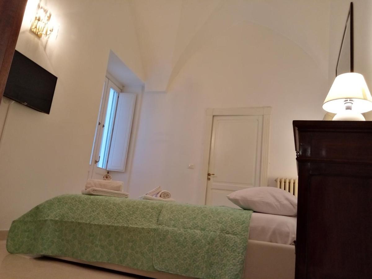 莱切Dimora Storica Le Perle住宿加早餐旅馆 外观 照片